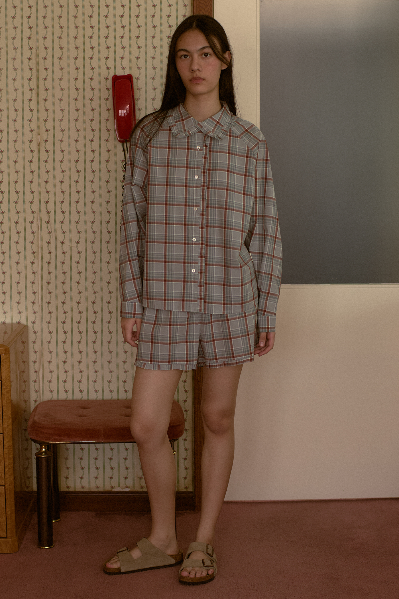 Pleated Collar Long Sleeved Shirt